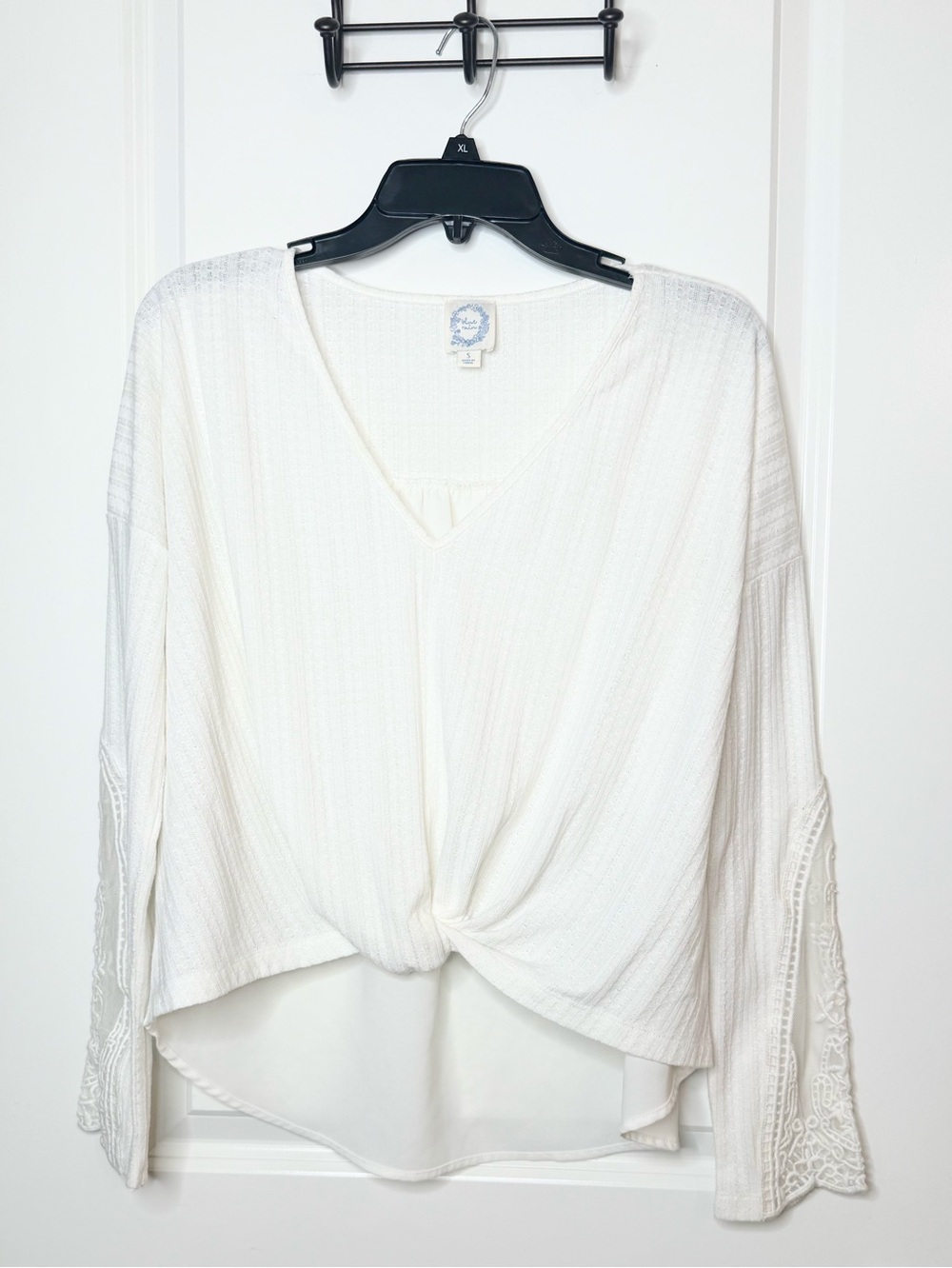 Blue Rain Women S Ivory Lace Sleeve Twist Front High Low Boho Blouse Top